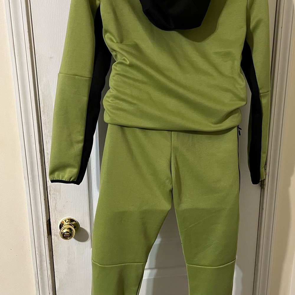 Unisex Nike track suit - Picture 4 of 5